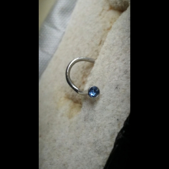 🌙💙*4/$15* Rhinestone Steel Nose Screw Piercing Body Jewelry - Picture 7 of 7